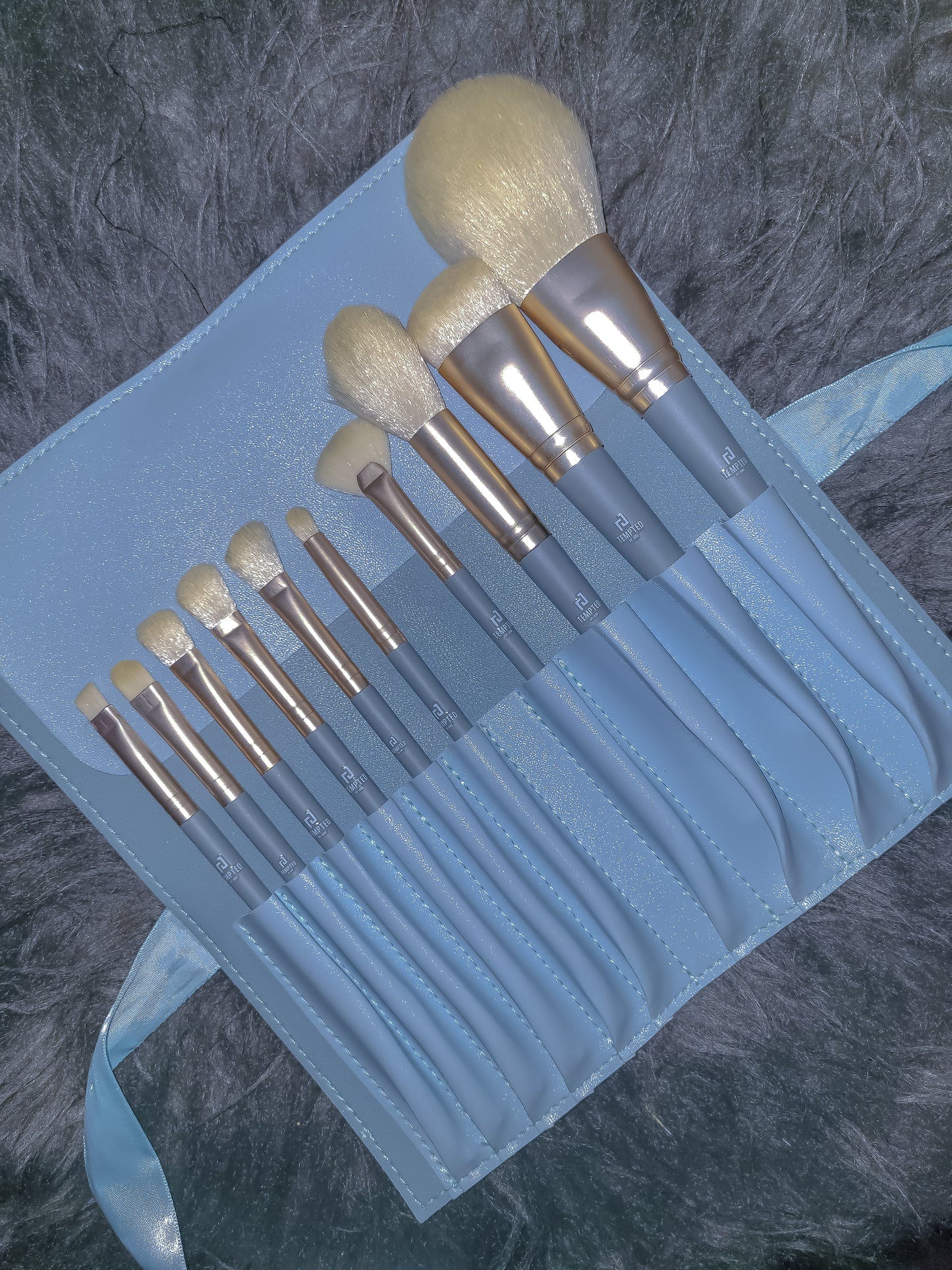 TEMPTED BRUSH SET